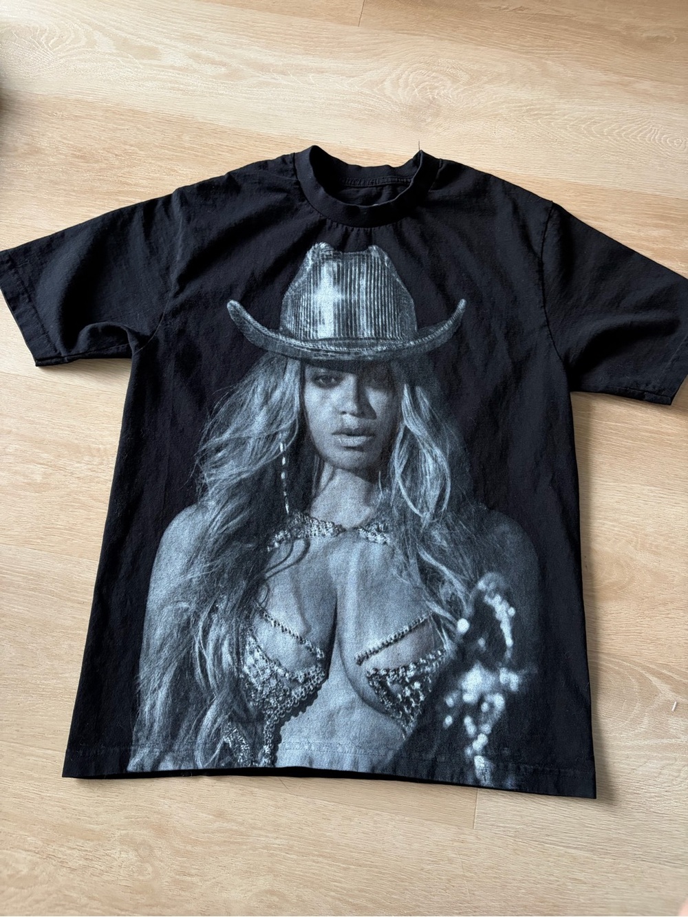Beyoncé Renaissance World Tour 2023 Outside ATL Cowboy Graphic Tee M